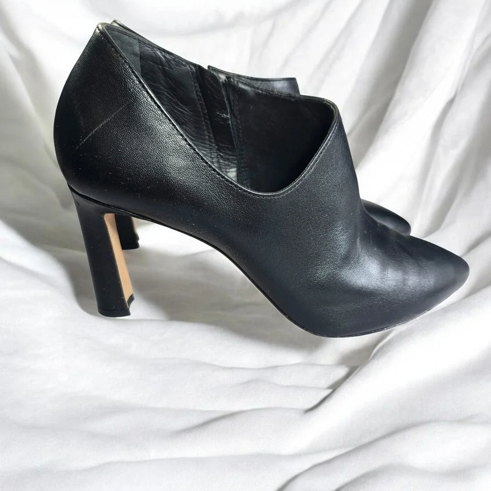Antonio Melani Sofie Black Leather Pointed Toe Bootie Heels 9.5M Made in Brazil